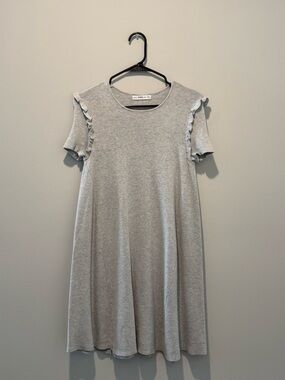 Zara Gray Ruffle-Sleeve Swing Dress